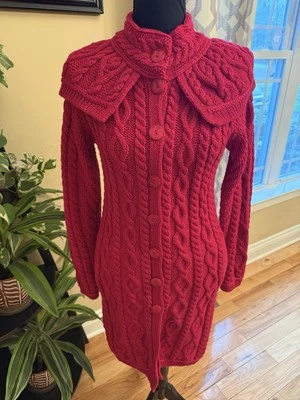 Aran Crafts 爱尔兰美利奴羊毛电缆针织长款开衫红色女式 XS 码全新无标签 — 第 1/4 张图片