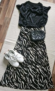 Rock*lang*Gr.36,paßt auch bei 38*schwarz/beige*sportlich*Schlitz*Neuwertig - Bild 1 von 8