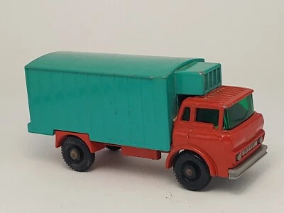 Vintage Lesney Matchbox #44 Red/Green Refrigerator Truck - Image 1 of 4
