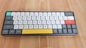 NuPhy Air75 V2 Low-Profile Wireless Mechanical Keyboard - Case and cables - Bild 1 von 11