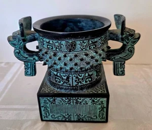 Recipiente antiguo chino verde negro Ding Cencser contenedor exhibición - Imagen 1 de 11
