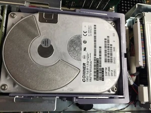 NEW, SUN 540-2560-03 ,1.05gb SCSI-1 DRIVE 370-1964-03+Bracket, Sparc 20&5, - Afbeelding 1 van 4