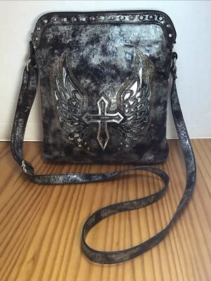 Nuevo Blazin Roxx Bandolera Cartera Bolso de Mano Alas Cruz y Tachuelas Estilo Diseño Occidental Foto 1 de 4