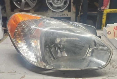 HYUNDAI ACCENT 2006-2011 FARO LATERAL DERECHO PASAJERO FARO Foto 1 de 4