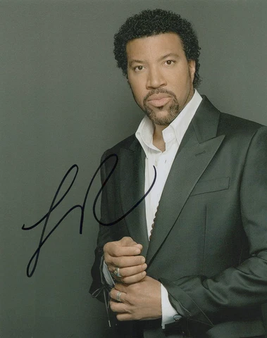Lionel Richie signed 8x10 photo In-person Cover