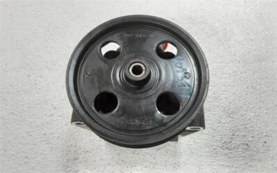 Bomba de dirección asistida usada se adapta a: Ford Transit Connect 2013 desde 17/01/11 grado A Foto 1 de 4