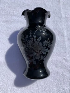 Jarrón vintage Anchor Hocking amatista pintado a mano con brote de hiedra prensado estriado - Imagen 1 de 9
