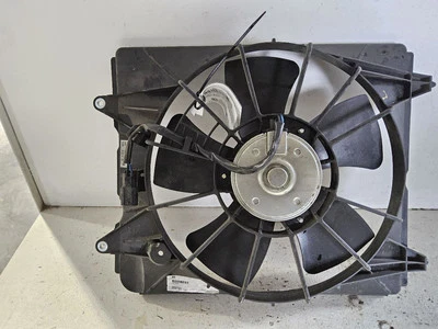 Honda CR-V 2015 2016 lado del conductor ventilador del radiador conjunto de ventilador del motor LH 2,4 L Foto 1 de 4