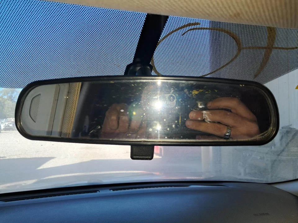 Espejo retrovisor interior delantero central usado se adapta a: Nissan Sentra 2017 centro delantero Foto 1 de 4