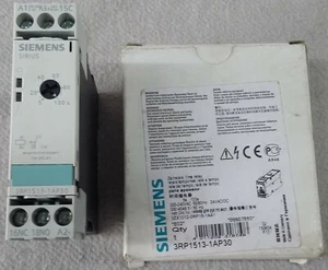 Relé de tiempo SIEMENS 3RP1513-1AP30 5s...100s, 200-240VAC 50/60Hz, 24VAC/DC - Imagen 1 de 7
