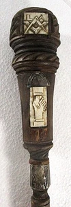 EINZIGARTIGER EICHE FREIMAURER VOLKSKUNST GESCHNITZTER HOLZ SPAZIERSTOCK, CA 1900, GUTER ZUSTAND - Bild 1 von 12