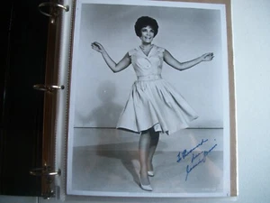 CONNIE FRANCIS-AUTOGRAPHED 8X10 PICTURE--SINGER - Picture 1 of 2