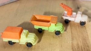 Set of 3 Small Plastic Toy Trucks Vtg, 2"l, Unmarked - Picture 1 of 5