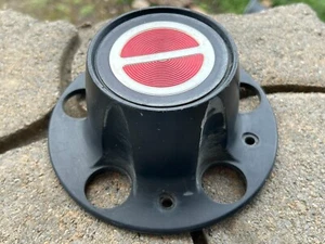 FORD EXPLORER RANGER OEM WHEEL CENTER CAP BLACK FINISH RED LOGO 1990-1994 - Picture 1 of 3