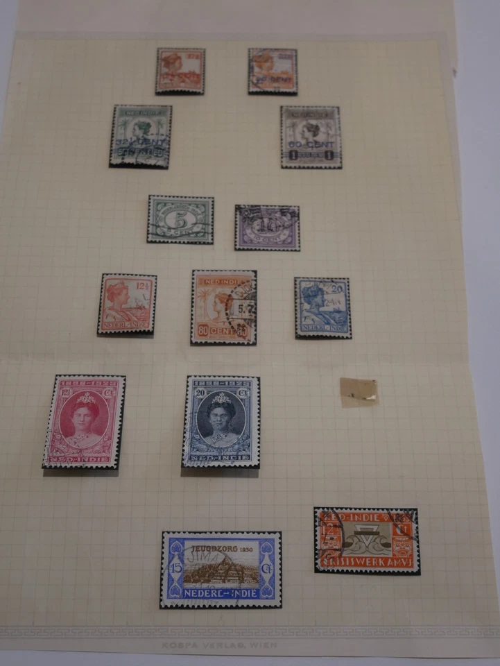 INDES NEERLANDAISE LOT 13 TIMBRES OBLITERES TRES ANCIENS. BONNE VALEUR - Photo 1/1