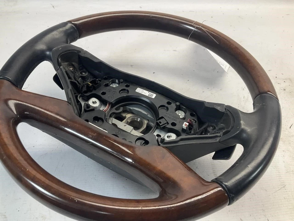 Volante 11-14 Mercedes-Benz CL550 W216 Foto 1 de 4