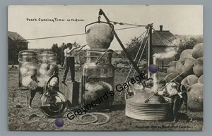 RPPC Peach Canning Time Exaggeration KS Martin Kansas Echtfoto Postkarte - Bild 1 von 2