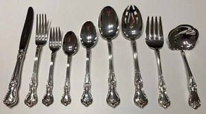 Vajilla de plata Lunt Harkness Hall por pieza - Imagen 1 de 21