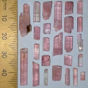 Pink Tourmaline gemstones rough raw Elbaite crystals loose bundle lot 30.3ct - Bild 1 von 6