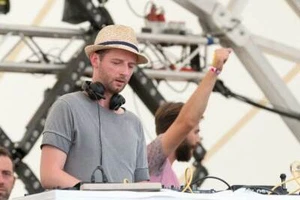 Felix Kroecher Live Funky & Hard Techno DJ-Sets Compilation (2008 - 2020) - Bild 1 von 7