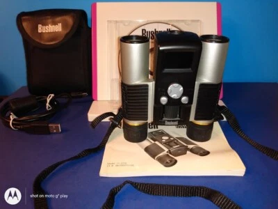 BUSHNELL IMAGE VIEW DIGITAL BINOCULARS 10 x 25 Model 111210c + BUILT IN CAMERA  - Image 1 of 4