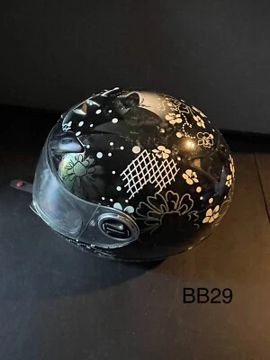 Youth Girls Riding Helmet Scorpion EXO Black White w Green Flowers PRE-OWNED - Imagem 1 de 4