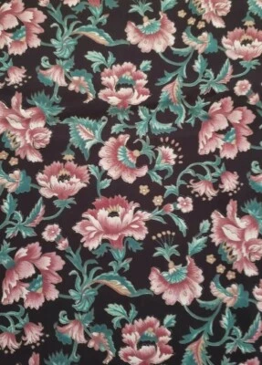 Tela de Costura Hoffman Art Nouveau Rosa Claveles Floral Negro 2yX45" De Colección Foto 1 de 4