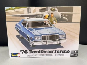 REVELL '76 FORD GRAN TORINO MODEL KIT SCALE 1:25 NEW OPENED BOX #85-4412 - Picture 1 of 7