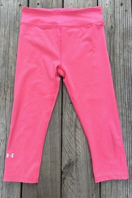 Pantalones capri Under Armour para mujer de compresión Heat Gear talla pequeña rosa Foto 1 de 4