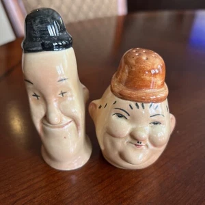 Vintage Laurel & Hardy Salt & Pepper Shakers - Picture 1 of 11