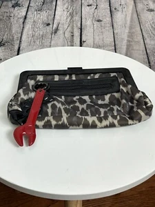LESPORTSAC BOUTIQUE INGRID WILD CAT PRINT CLUTCH PURSE *RARE HTF* - Picture 1 of 5