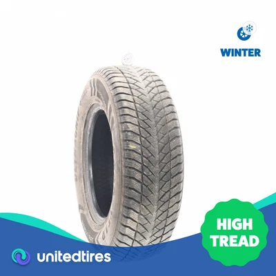 Usado 235/70R16 Goodyear UltraGrip Plus SUV-4X4 106T - 10/32 (129ZN) Foto 1 de 4