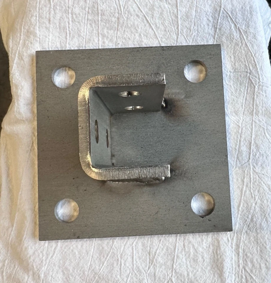 Eaton/B-line B280SS4, Strut Post Base Square, 4 Hole Stainless Steel, New