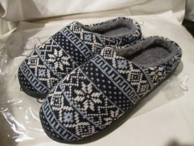AVON Fair Isle Slipper Blue & White Knit Slip on w/Grey Faux-Sherpa Lining M 7-8 - Image 1 of 4