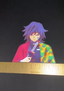 Adesivo Demon Slayer Giyu 3D lenticolare anime movimento auto decalcomania sbirciatina - Foto 1 di 3