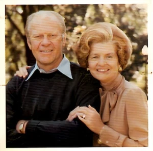 PRESIDENT JERRY & BETTY FORD ~ Vintage repulican Party Spender Danke Foto FSH - Bild 1 von 2