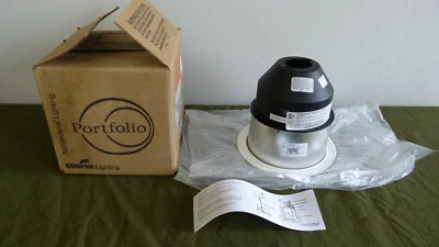 Cooper Lighting Portfolio 6600LI Specular 6" Reflector w/ Polymer Trim - Image 1 of 4