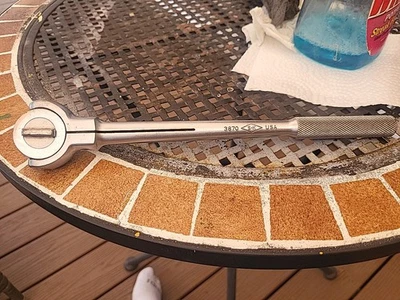 Trinquete de cabeza giratoria SK 3870 EE. UU. 3/8 Foto 1 de 4