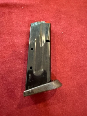 REVISTA COMPACTA EAA TANFOGLIO TESTIGO 9MM 10 RONDAS Para Modelos de Marco de Polímero Foto 1 de 4