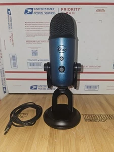 Blue Yeti USED USB Multipurpose Condenser Microphone Midnight Blue - Picture 1 of 8