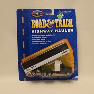 Rimorchio trattore Kenworth 1997 Maisto Road & Track LAPD POLICE scala HO 1/87 - Foto 1 di 4
