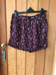 river island burgundy ivory music notes shorts uk 14 bnwt - Picture 1 of 2