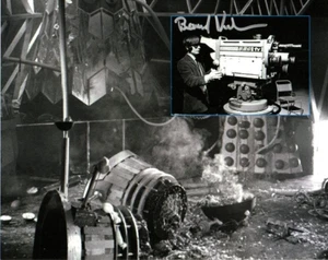 Doctor Who Autograph: BERNARD NEWNHAM (The Evil of the Daleks) Signed Photo - Picture 1 of 1