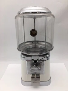Free S&H Beaver White & Chrome Gumball Candy Nut Bulk Vending Machine Lock & Key - Picture 1 of 3
