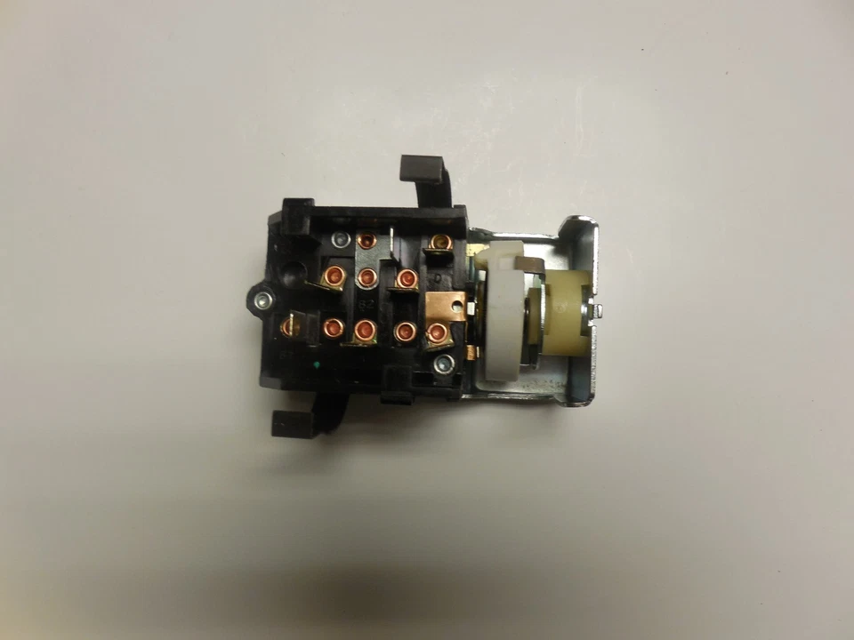 61 62 63 64 65 66 67 Ford Truck Headlight Switch Head Light Lamp NEW - Image 1 of 1