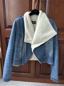 ONLY Denim Jacket with Warm Faux Shearling Lining. Classic denim on the outside. - Picture 1 of 13