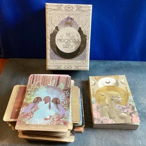 Das Mondkind Tarot von Danielle Noel komplett 81 Karten & Ratgeber - Lot #748 - Bild 1 von 4