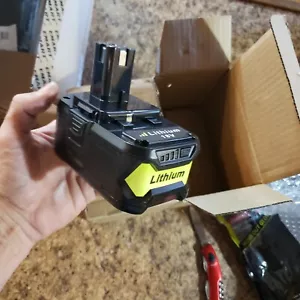 2 Vanon 18v Linthium Rechargable Batteries - Picture 1 of 2