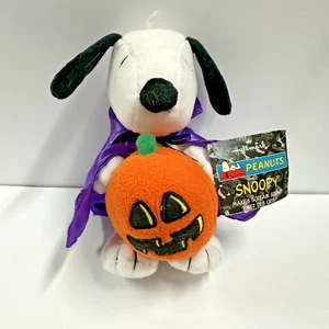 Hallmark’s Peanuts Snoopy mit Kürbis & Dracula Umhang Halloween Stofftier 8 Zoll - Bild 1 von 9