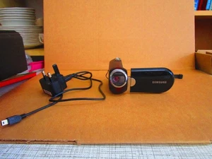 Samsung Digital Camcorder 10x Zoom FULL WORKING ORDER 8GB MEMORY CARD - Picture 1 of 8